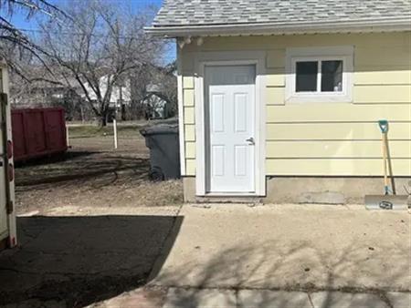 Newly Renovated 5 Bedroom House with Large Yard | 702 4 Street Southwest, Drumheller