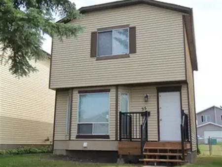 Just Renovated 4 Bedroom House - Fenced in Backyard | Calgary