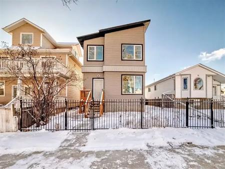 4 Bedroom, 2.5 Bathroom, Fenced Yard and Single Garage in McCauley | 9537 106A Avenue Northwest, Edmonton