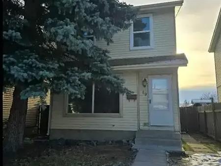 Fully renovated 3 Bedrooms Home | 19 Erin Croft Crescent Southeast, Calgary
