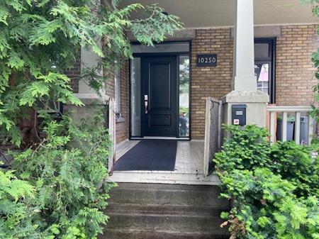 Disponible: 4 ½ à Ahuntsic