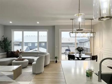 Brand New Luxury 3 Bed 2.5 Bath Rockland park near mountains,20min to downtown!! | 71 Royston Heath Northwest, Calgary