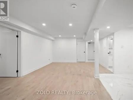 LOWER - 278 ALEX DONER DRIVE | LOWER - 278 ALEX DONER DRIVE, Newmarket