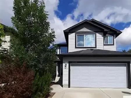 BEAUTIFUL HOME, BONUS ROOM, LGE FENCED YARD  Webber Greens | 21248 96 Avenue Northwest, Edmonton