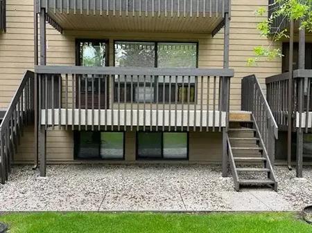 Clean 2 bedroom condo close to U of C and across from Market Mall | 3519 49 St NW, Calgary