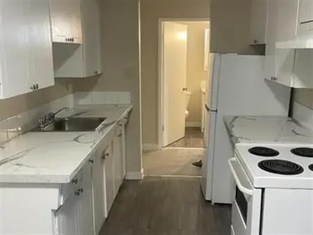 Cudworth Manor | 430 Ash Street, New Westminster