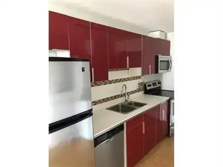 ~ AMAZING VIEWS ~ Spacious Studio Apartment in Yaletown ~ 128 Seymour St., Vancouver | 1238 Seymour Street, Vancouver