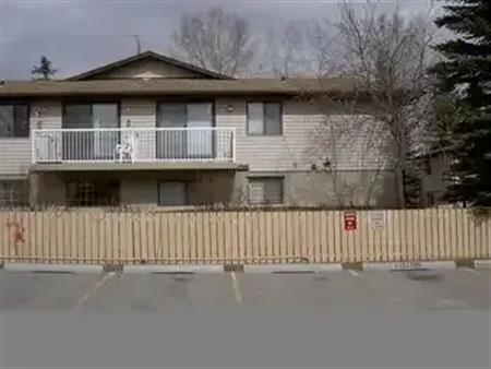 Great Dalhousie Location | 31 - 5601 Dalton Drive NW, Calgary