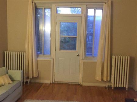 3 CH - 1 SDB - Montréal - $2,150 /mo