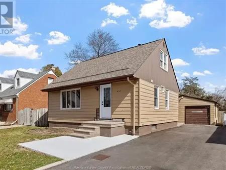 470 ST. PAUL | 470 ST. PAUL, Windsor