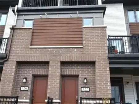 322 PILOT PRIVATE | 322 PILOT PRIVATE, Ottawa