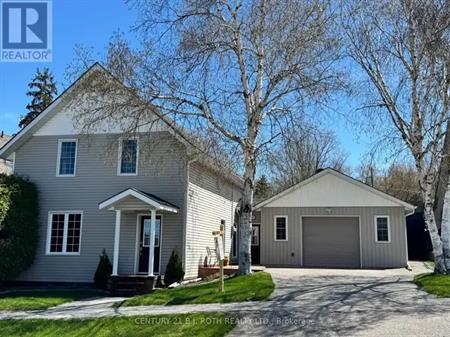 17 PEEL STREET | 17 PEEL STREET, Penetanguishene