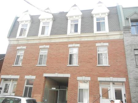 5.5 (3bdr), Le Village, metro beaudry, 1er Julliet