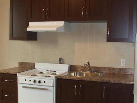 3 CH - 1 SDB - Montréal - $2,150 /mo