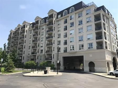 Diamond Condos #11527 | 75 Canterbury Place, North York