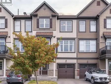 215 YELLOWCRESS WAY | 215 YELLOWCRESS WAY, Ottawa