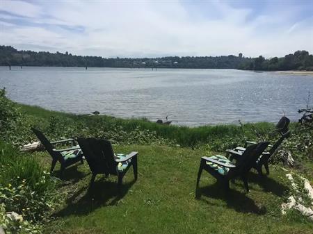 WATERFRONT !  1 BR / 1 BATH BASEMENT SUITE - GREAT LOCATION CLOSE TO AMENITIES | 2883 Dollarton Hwy, North Vancouver