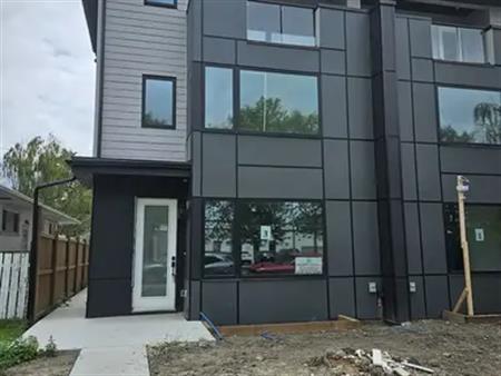 New Build - Luxury Home in Renfrew - close to downtown, transit & schools | 967 15 Avenue Northeast, Calgary