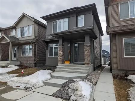 NEW HOUSE IN SW GRAYDON - 3bdrm, 2.5bth, garage, basement | 1674 Graydon Hill Link SW, Edmonton