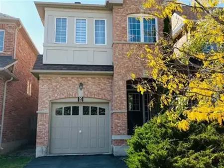 8 CARRIER CRESCENT | 8 CARRIER CRESCENT, Vaughan