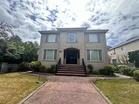 Very spacious 3 bed 2bath half ground unit near UBC | 1332 West 49th Avenue, Vancouver