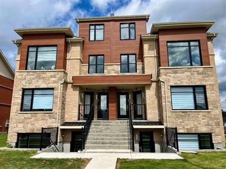 Grand 4 1/2 à louer Laval