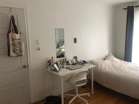 BELLE CHAMBRE MEUBLÉE TOUT INCLUS
