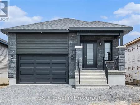 1220 MONTBLANC CRESCENT | 1220 MONTBLANC CRESCENT, Russell