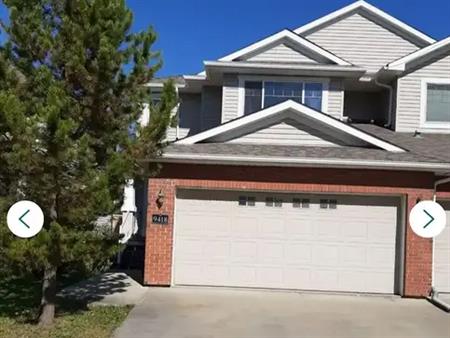 Gorgeous 4 Bed 4 Bath 2 Kitchen House Terwillegar | Edmonton