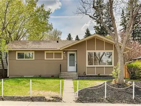 Completely Renovated 2 Bedroom Bungalow with Oversized Garage | 7603 Fairmount Drive Southeast, Calgary