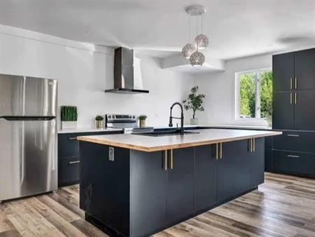 Maison à louer - 5 chambres - Juillet ou août 2025
