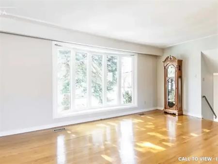 82 Confederation Dr, Kitchener, Ontario N2B 2X7 | 82 Confederation Drive, Kitchener