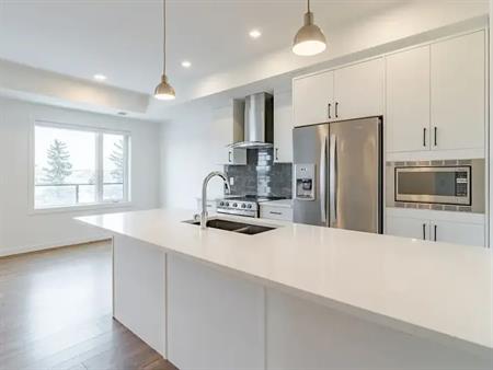 2 Bedroom, 2 Washroom Condo Townhouse, Pet friendly | 504 Greenbriar Common Northwest, Calgary