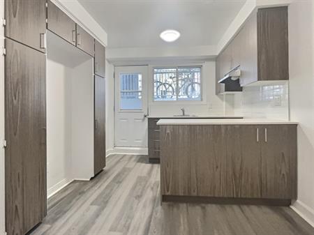 4 1/2 Rue Cartier/Jean-TalonE