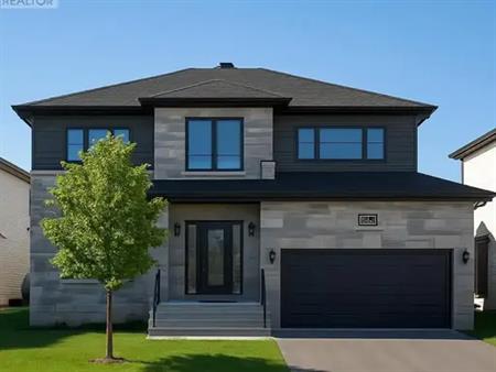 305 MOONLIGHT DRIVE | 305 MOONLIGHT DRIVE, Russell