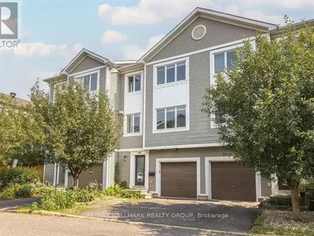 510 BURLEIGH PRIVATE | 510 BURLEIGH PRIVATE, Ottawa