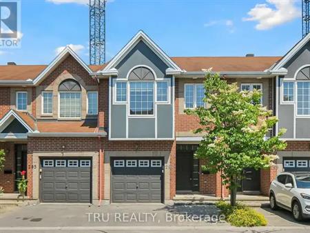 297 FREEDOM PRIVATE | 297 FREEDOM PRIVATE, Ottawa