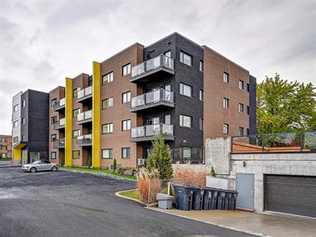 2 CH - 1 SDB - Longueuil - $1,750 /mo