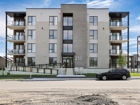 2 CH - 1 SDB - Gatineau - $2,100 /mo