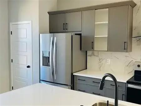 Spacious 3 Bed/2.5 Bath Main Floor in NW + Detached Garage | 314 Aquila Way NW, Calgary