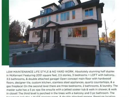 UNIVERSITY OF ALBERTA IMMACULATE HALF DUPLEX LIKE NEW NEAR ALL AMENITIES | 7718 112 Street Northwest, Edmonton