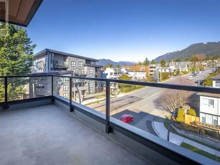 2590 LONSDALE AVENUE | 2590 LONSDALE AVENUE, Vancouver