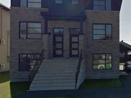 10332 Rue Henri-Piché (Mirabel) Magnifique 2cc