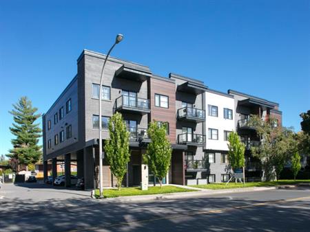 [Premier mois à 825$] [Transfert de bail – 4 ½ à Greenfield Park/Saint-Lambert]