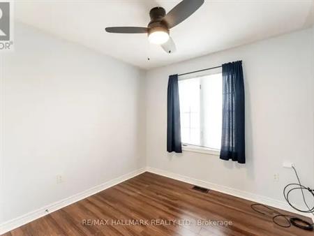9 - 15 OLD COLONY ROAD | 9 - 15 OLD COLONY ROAD, Richmond Hill