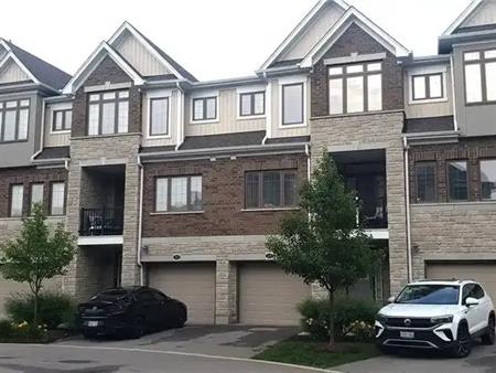 28 BANK SWALLOW Crescent | 28 BANK SWALLOW Crescent, Kitchener