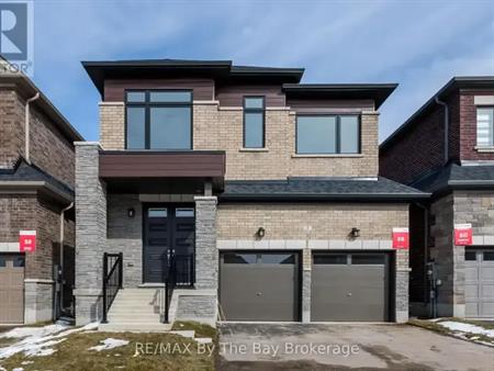 3 PERIWINKLE ROAD | 3 PERIWINKLE ROAD, Springwater