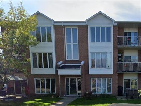 ** Un mois gratuit**Appartement 4 1/2 à louer à Vaudreuil-Dorion