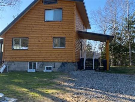 Maison à louer à long terme avec option d’achat – Chute-Saint-Philippe