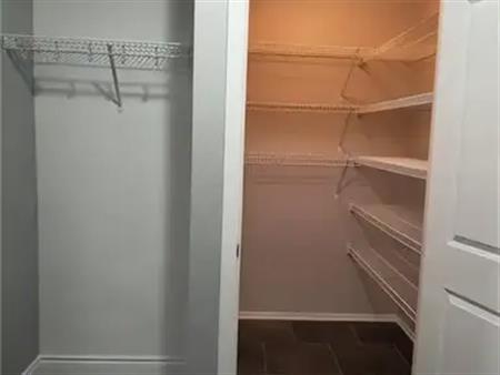 735 DEVERON Crescent Unit# 211 | 735 DEVERON Crescent Unit# 211, London